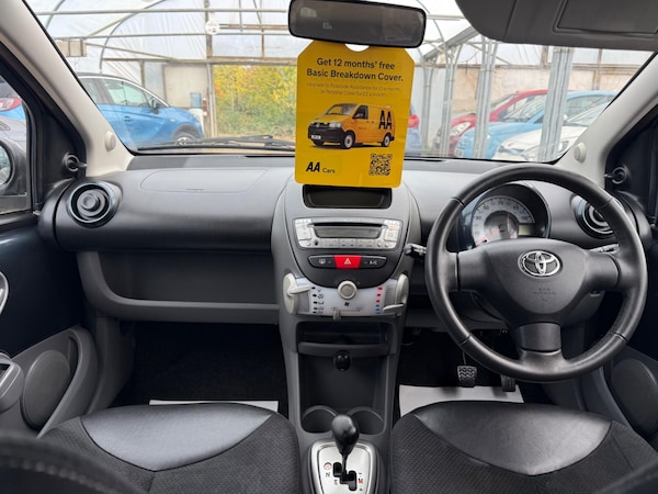 Used Toyota AYGO 2011 for sale - 76337368: Photo 3