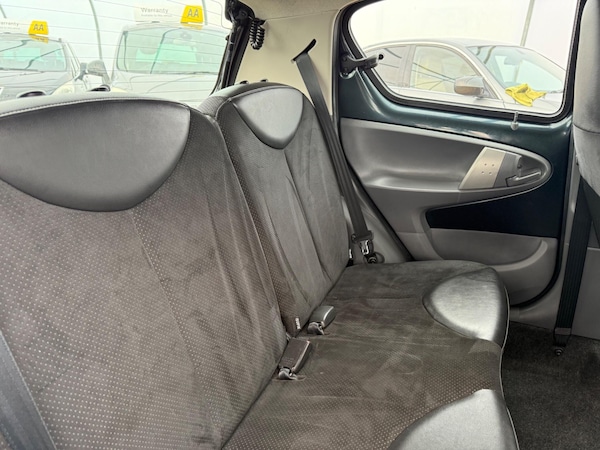 Used Toyota AYGO 2011 for sale - 76337368: Photo 51