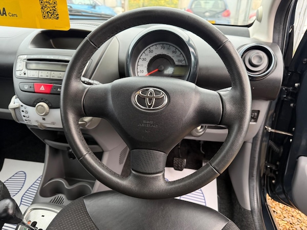 Used Toyota AYGO 2011 for sale - 76337368: Photo 63
