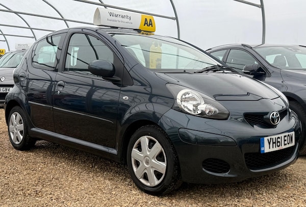 Used Toyota AYGO 2011 for sale - 76337368: Photo 8