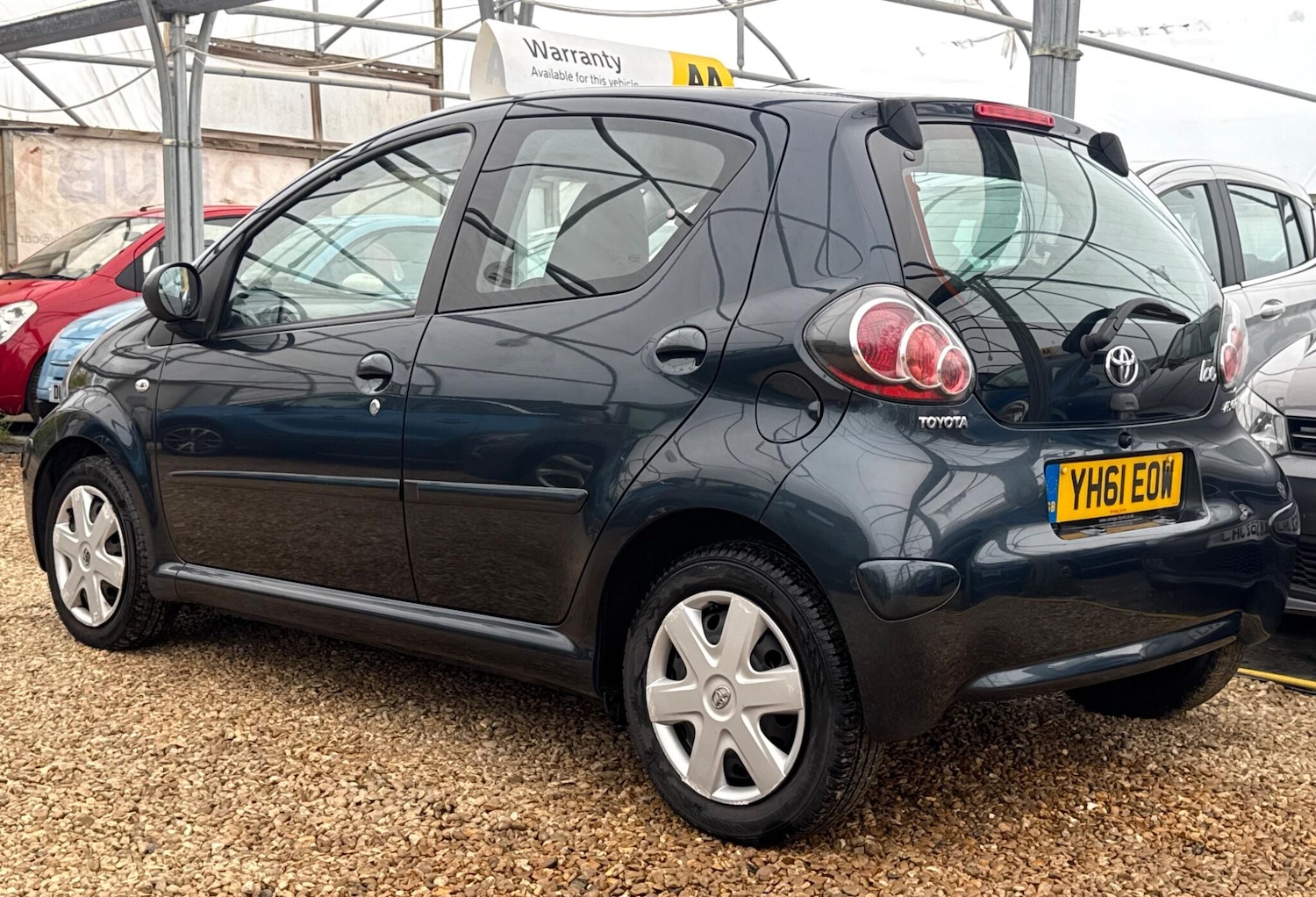 Used Toyota AYGO 2011 for sale - 76473792: Photo 11