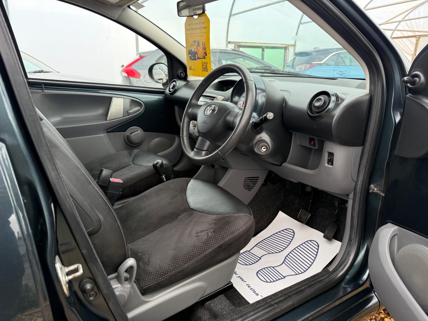 Used Toyota AYGO 2011 for sale - 76473792: Photo 12