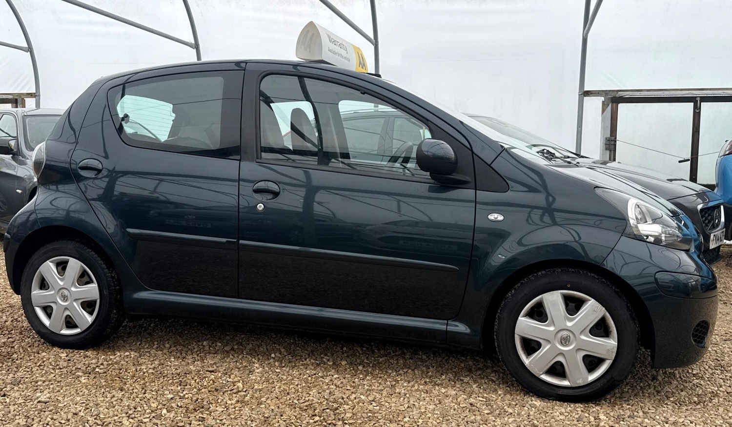 Used Toyota AYGO 2011 for sale - 76473792: Photo 33