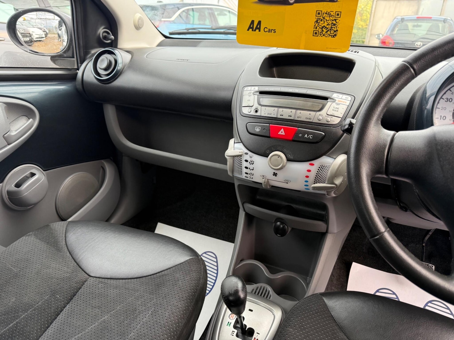 Used Toyota AYGO 2011 for sale - 76473792: Photo 44