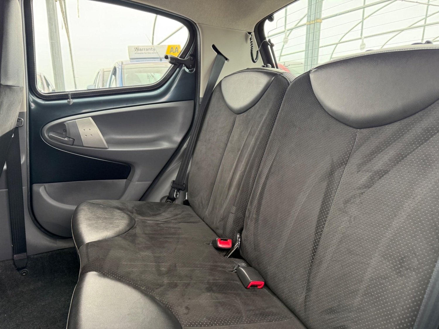 Used Toyota AYGO 2011 for sale - 76473792: Photo 55