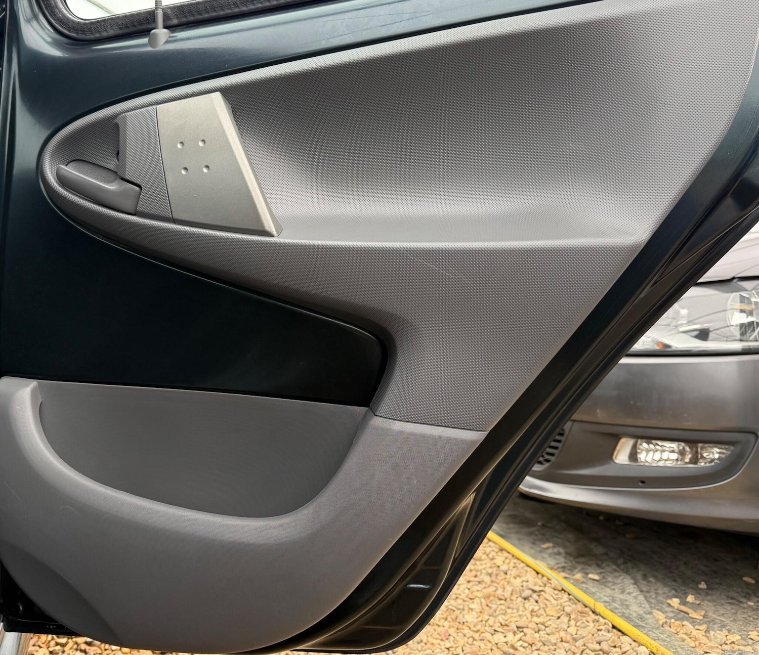 Used Toyota AYGO 2011 for sale - 76473792: Photo 68