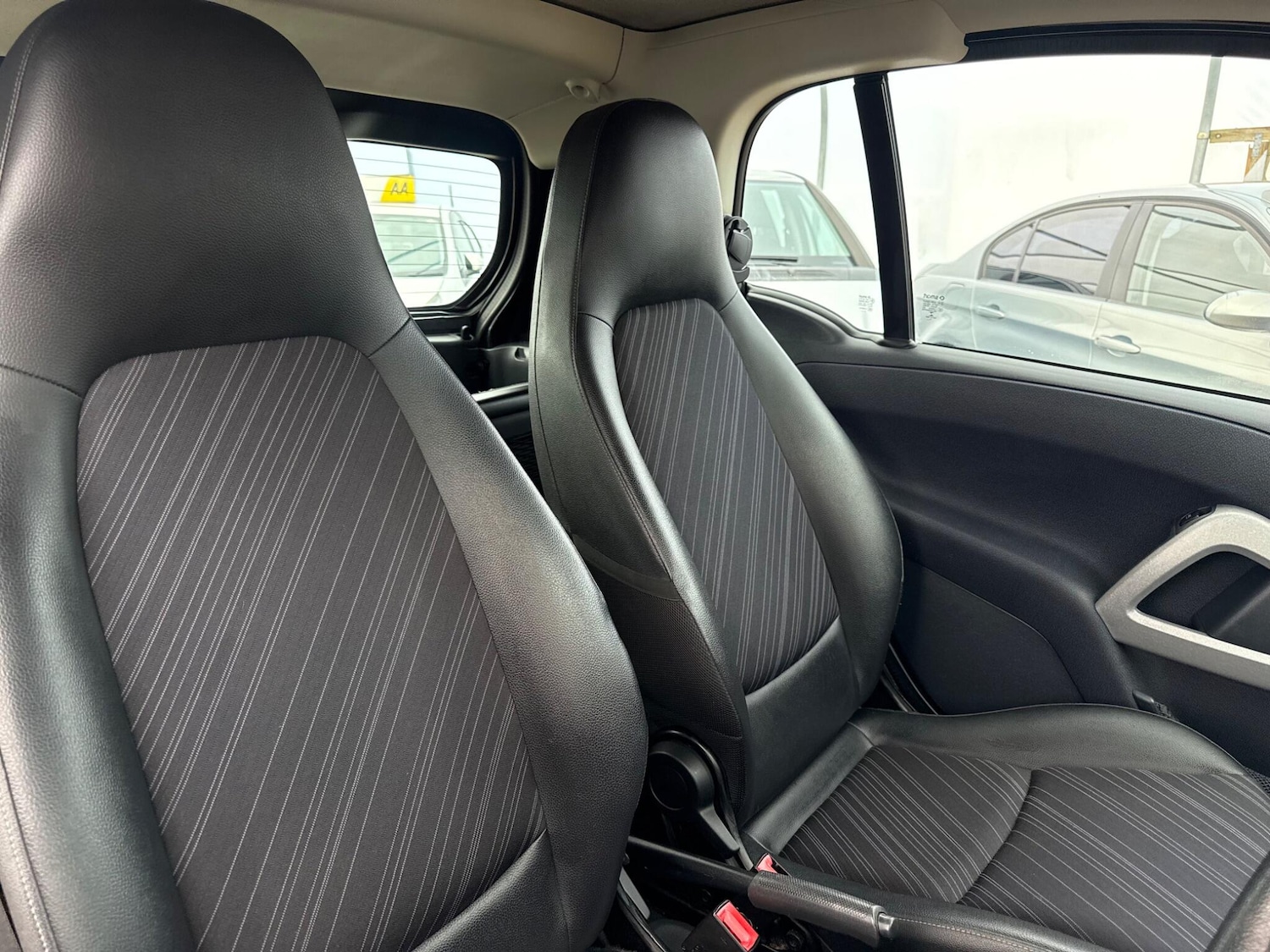 Used smart fortwo 2013 for sale - 76472688: Photo 47