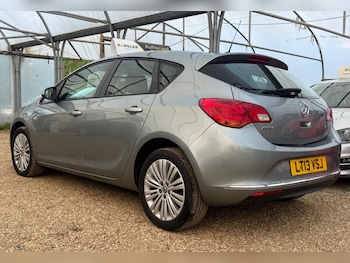 Used Vauxhall Astra 2013 for sale - 78517563: Photo