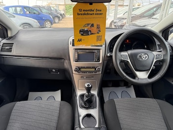 Used Toyota Avensis 2011 for sale - 79121787: Photo