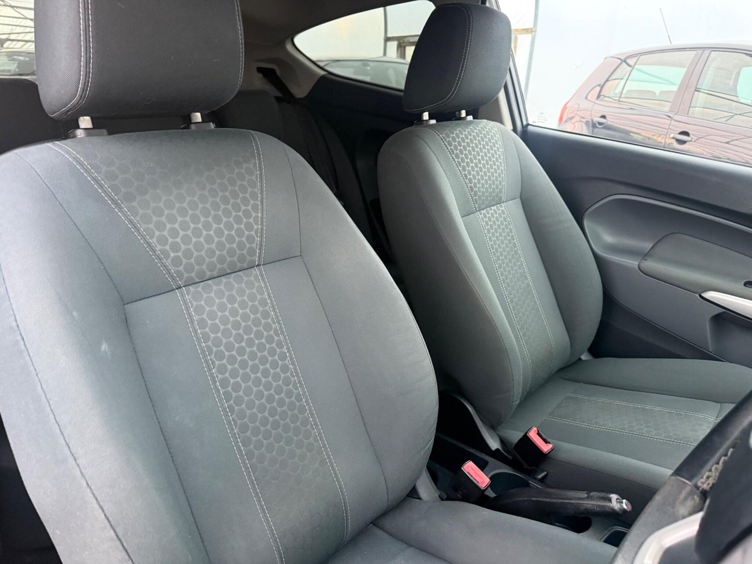 Used Ford Fiesta 2010 for sale - 76613124: Photo 15