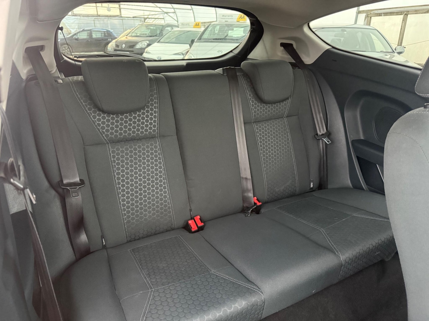 Used Ford Fiesta 2010 for sale - 76613124: Photo 17