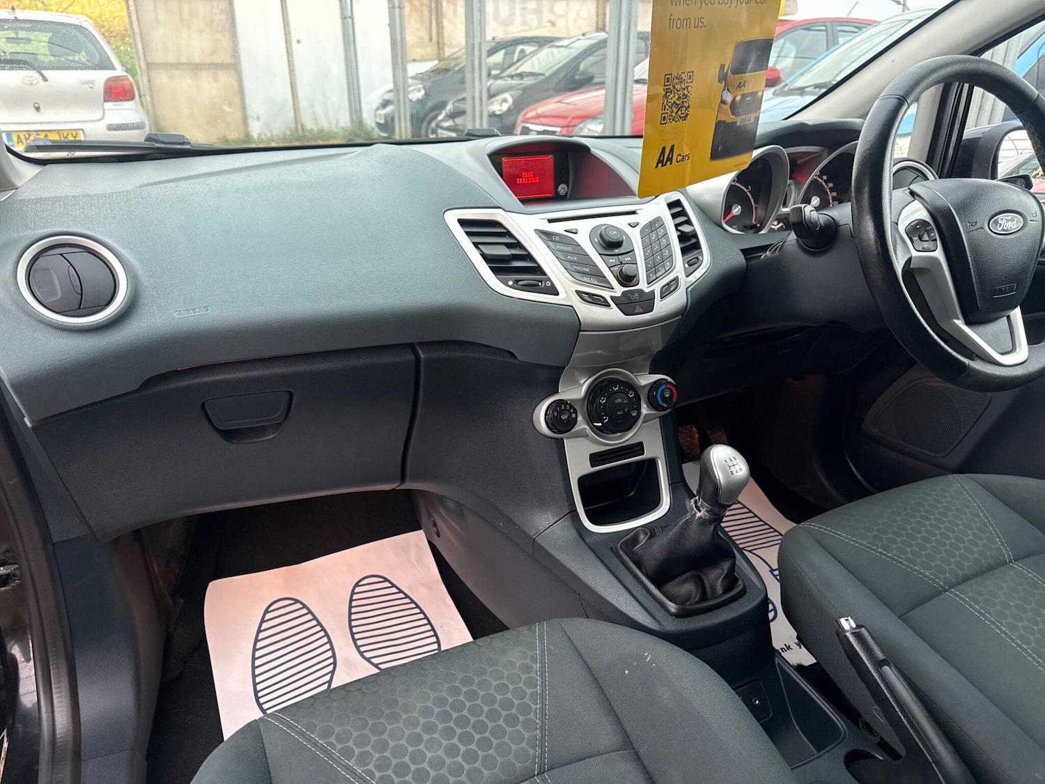 Used Ford Fiesta 2010 for sale - 76613124: Photo 26