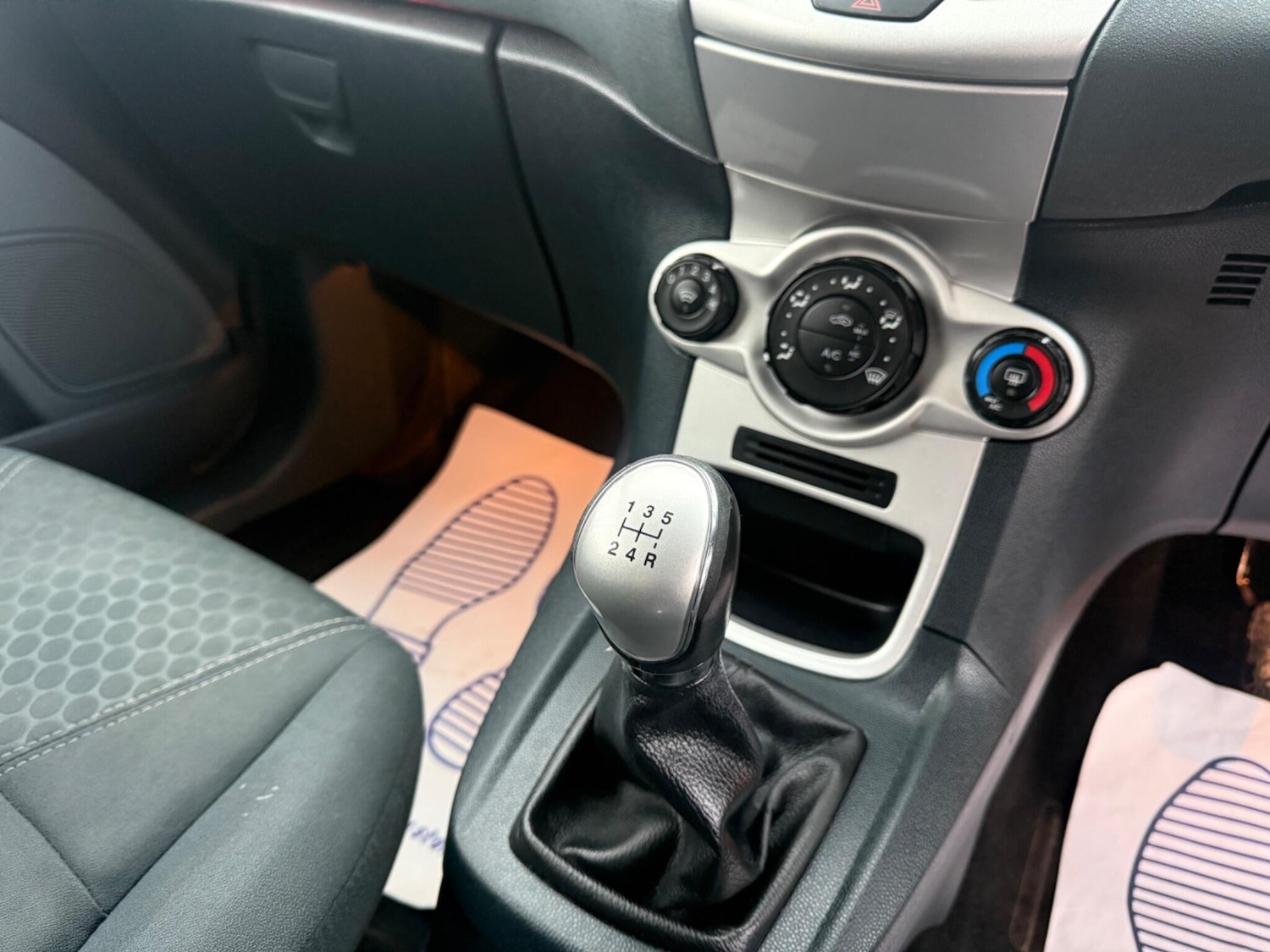 Used Ford Fiesta 2010 for sale - 76613124: Photo 46