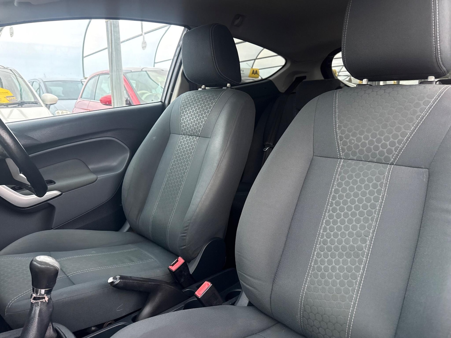 Used Ford Fiesta 2010 for sale - 76613124: Photo 60