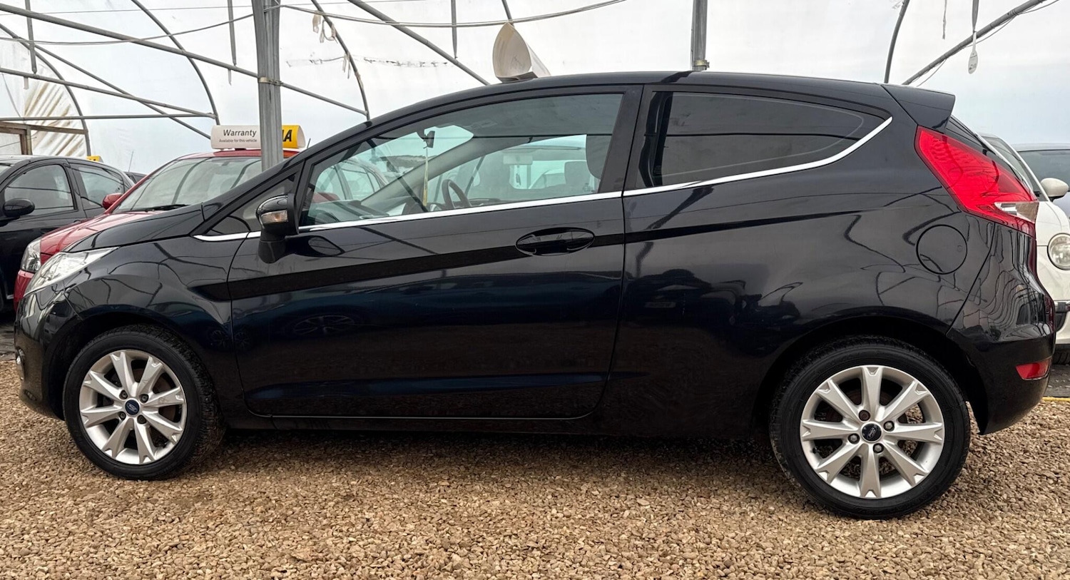 Used Ford Fiesta 2010 for sale - 76613124: Photo 7