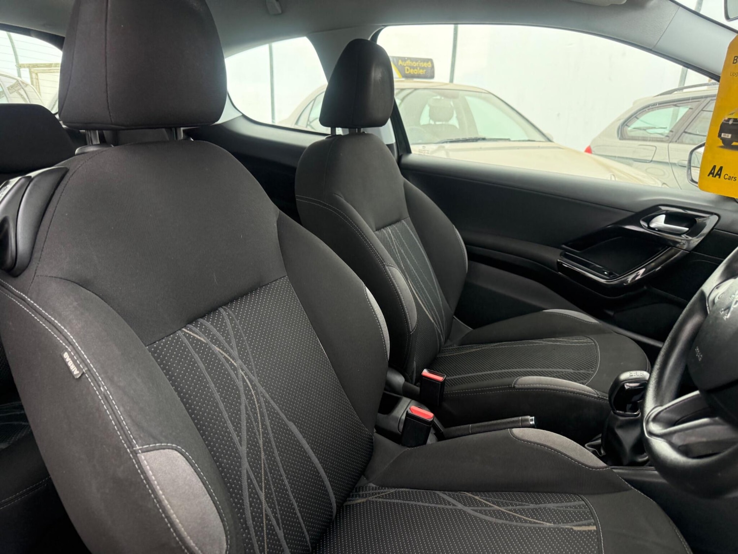 Used Peugeot 208 for sale - 78127399: Photo 15