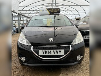 Used Peugeot 208 2014 for sale - 78127399: Photo
