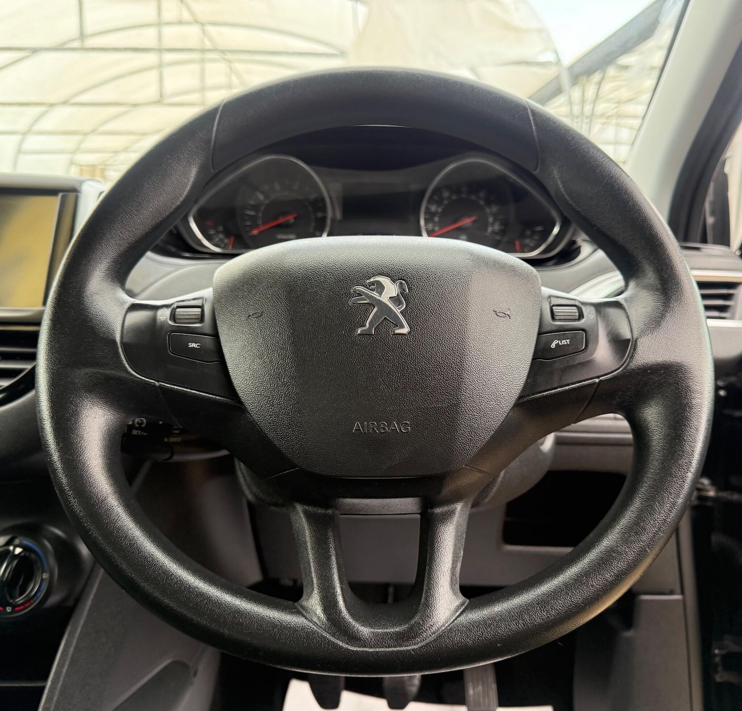 Used Peugeot 208 for sale - 78127399: Photo 60