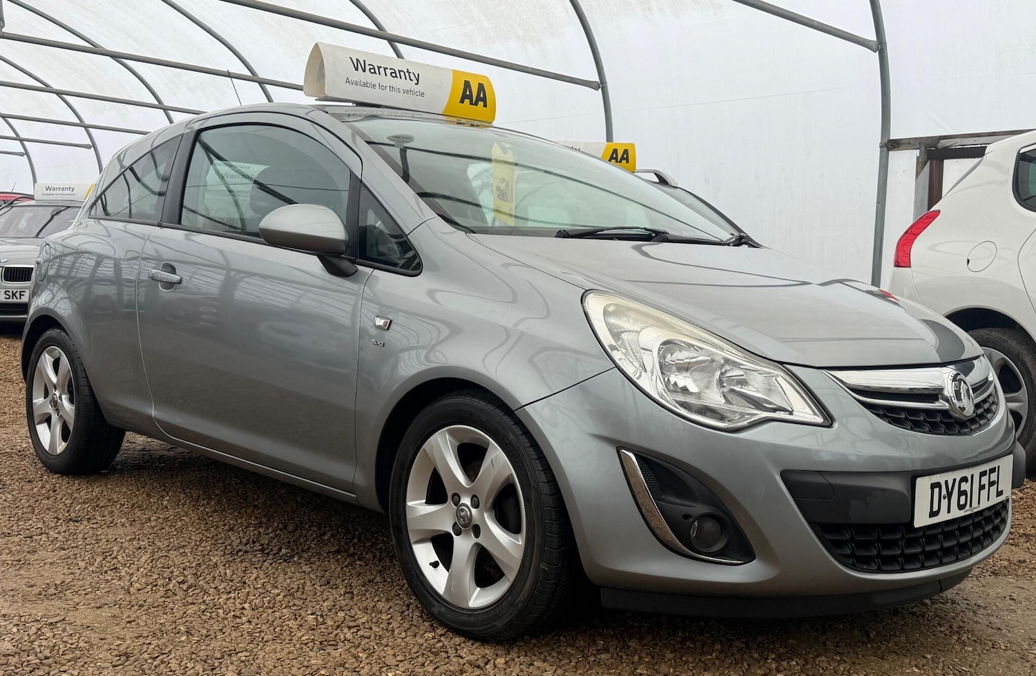 Used Vauxhall Corsa 2011 for sale - 77305440: Photo 1