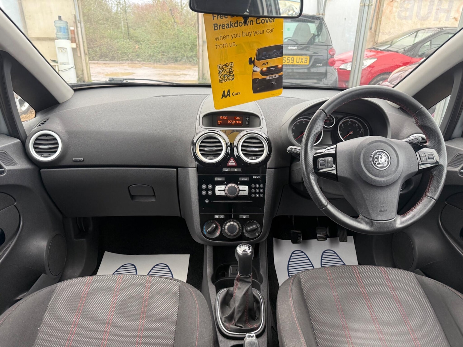 Used Vauxhall Corsa 2011 for sale - 77305440: Photo 3