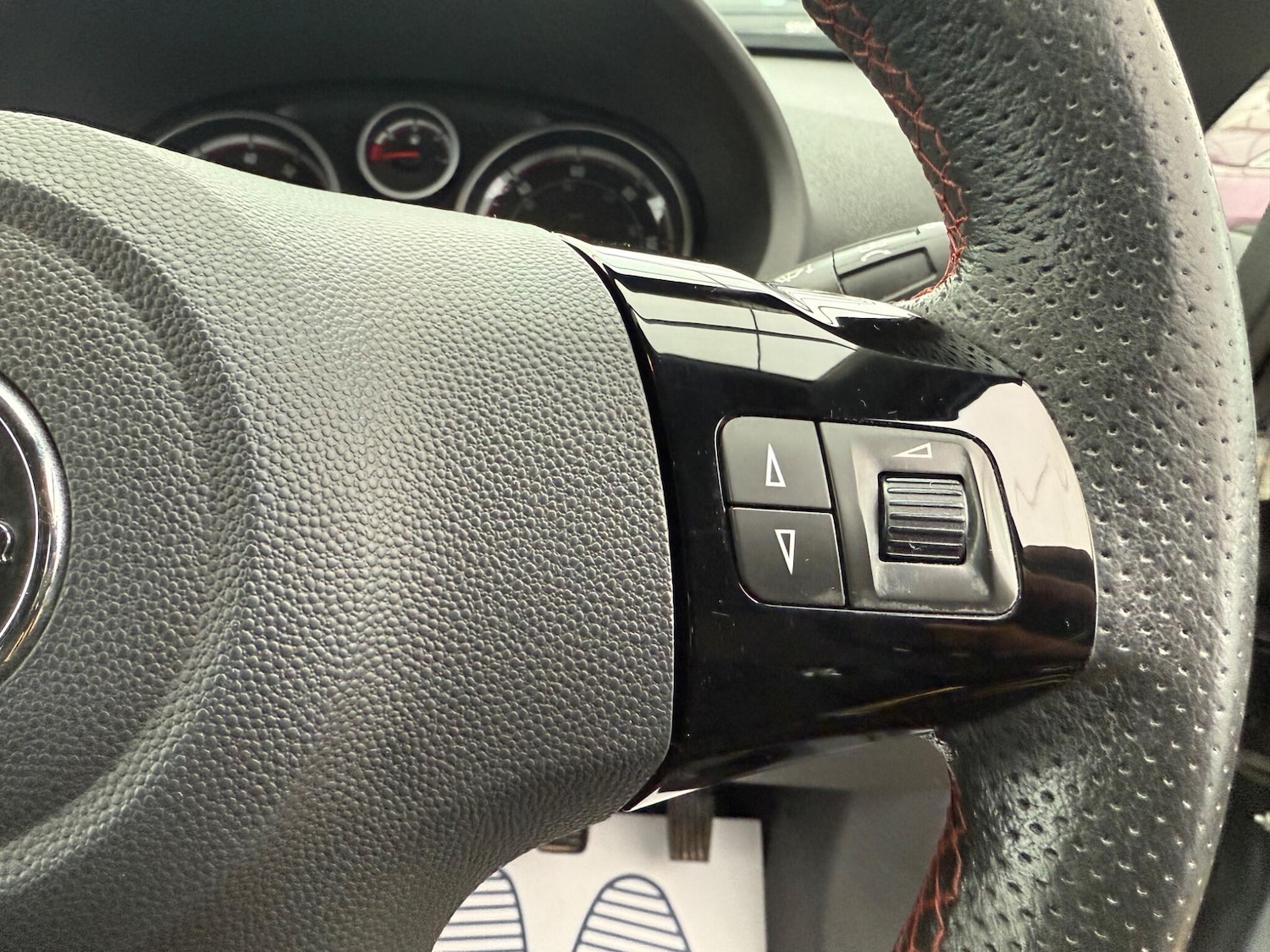 Used Vauxhall Corsa 2011 for sale - 77305440: Photo 67