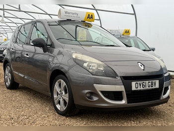 2011 (61) - 1.5 dCi Dynamique TomTom EDC Euro 5 5dr