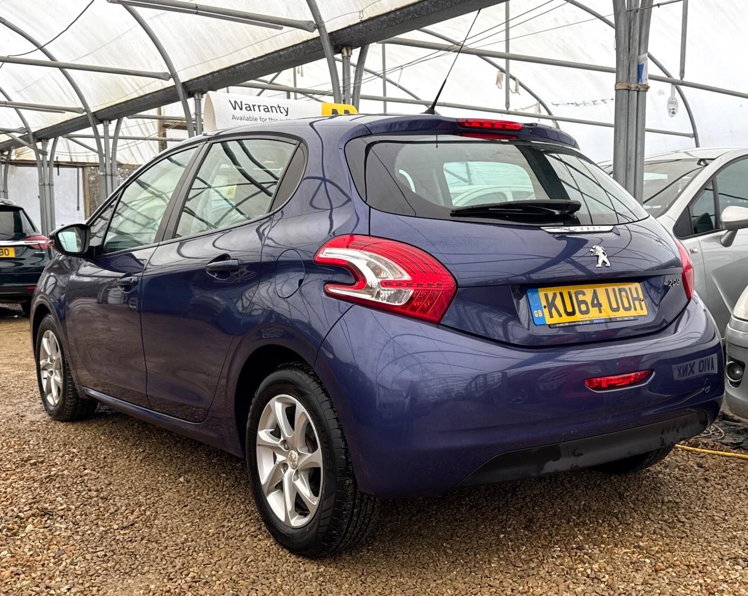 Used Peugeot 208 2014 for sale - 77612639: Photo 2