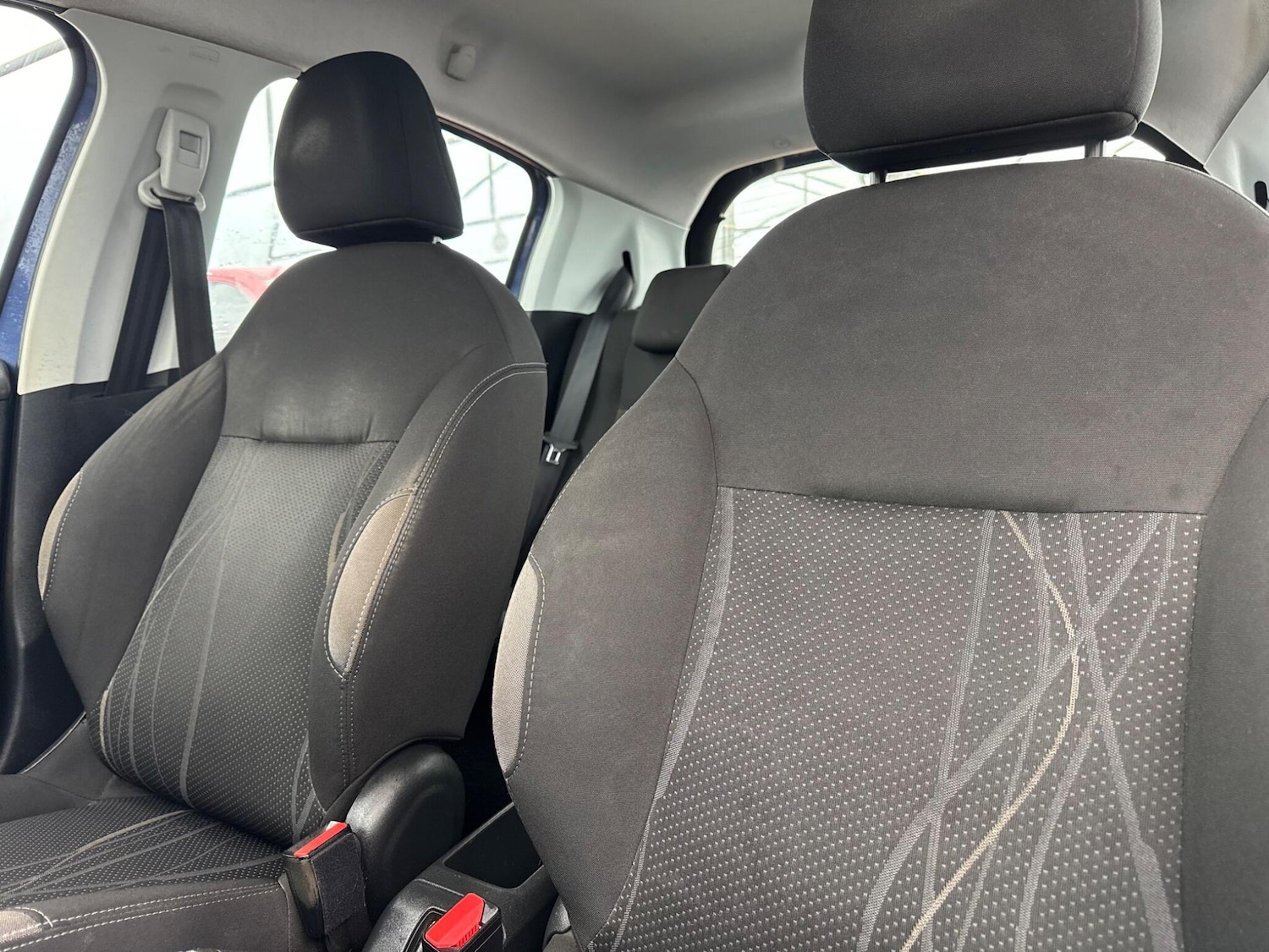 Used Peugeot 208 2014 for sale - 77612639: Photo 28