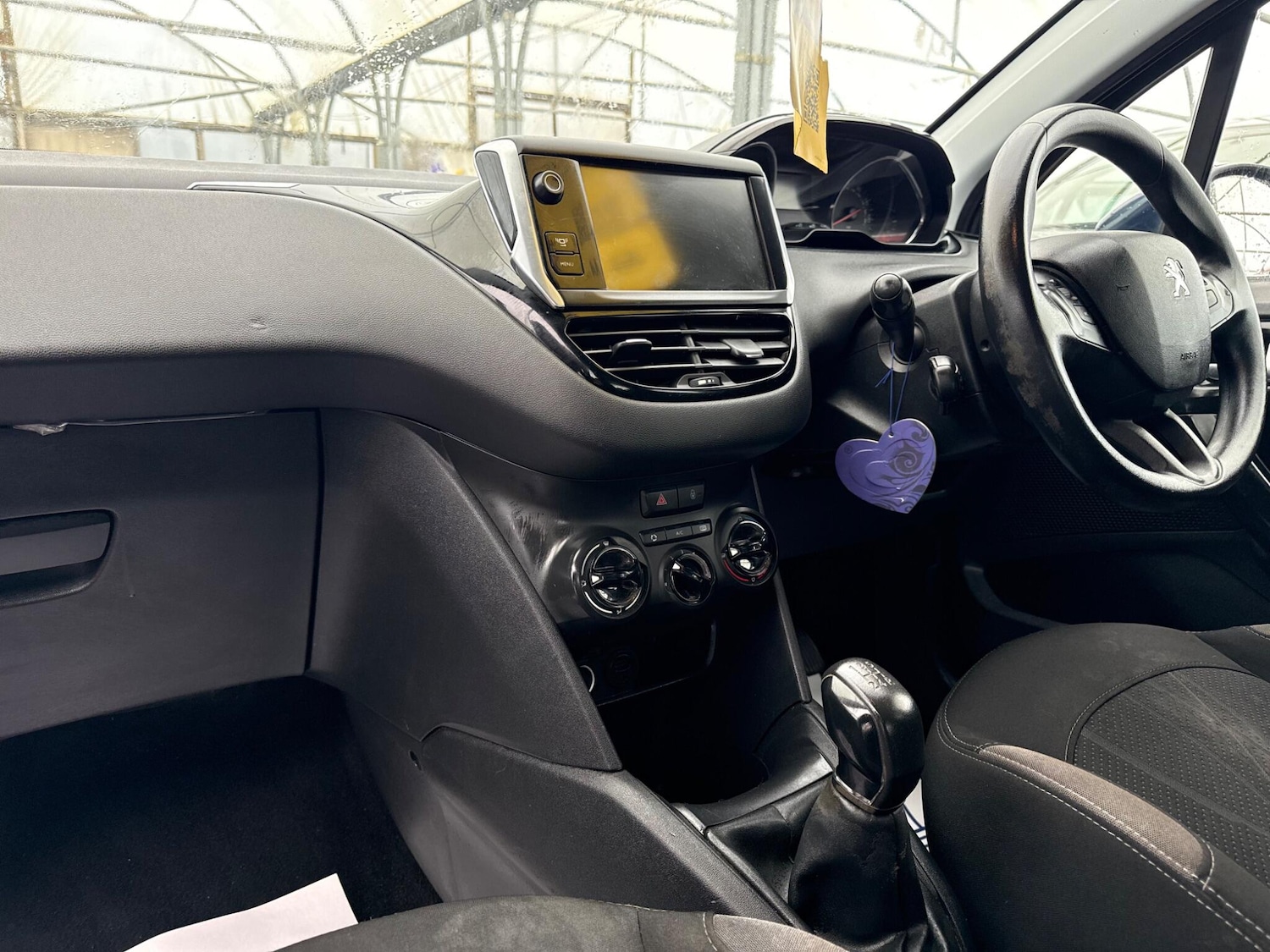 Used Peugeot 208 2014 for sale - 77612639: Photo 32