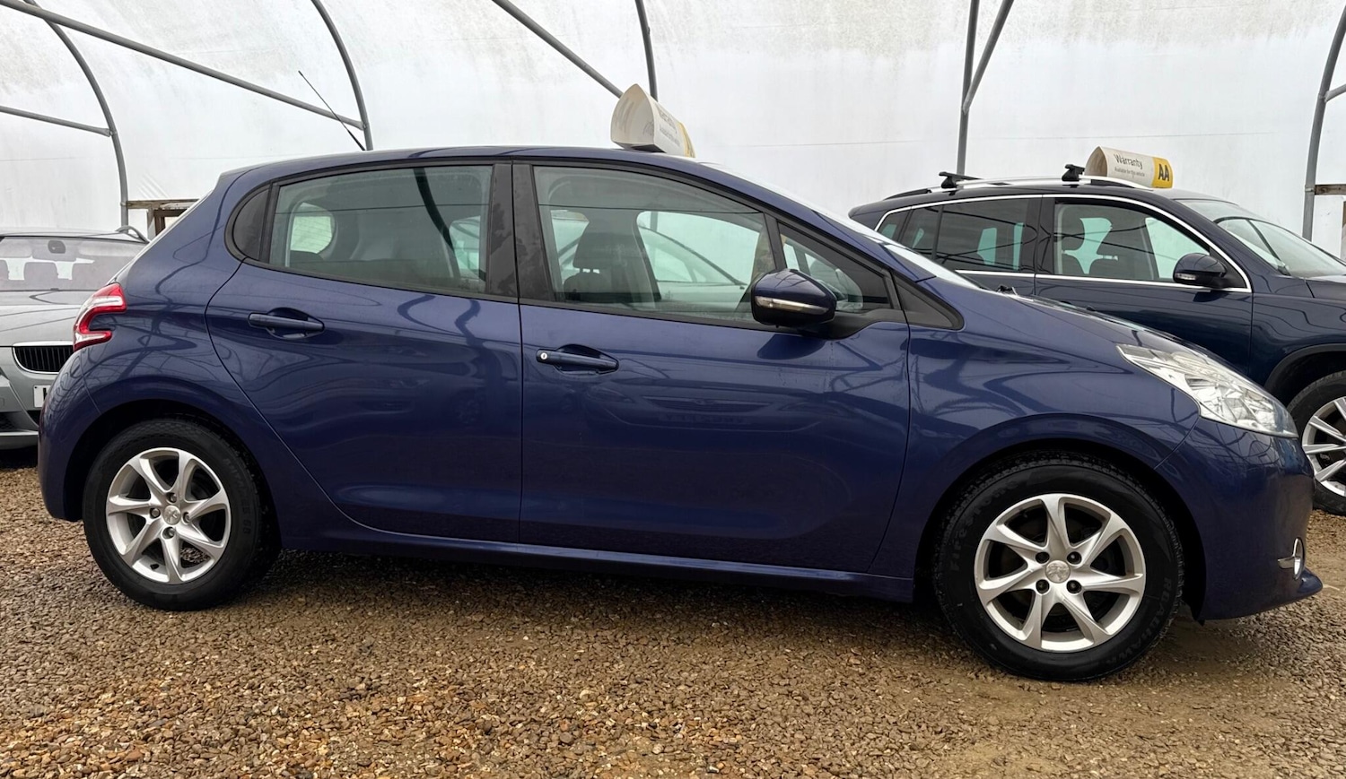 Used Peugeot 208 2014 for sale - 77612639: Photo 35