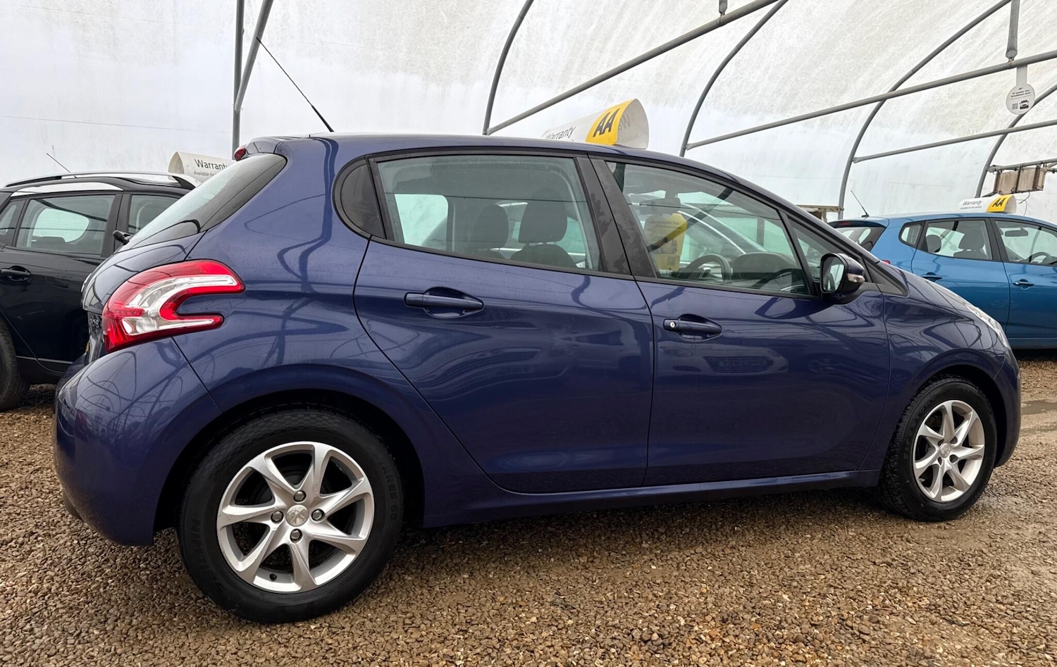 Used Peugeot 208 2014 for sale - 77612639: Photo 36