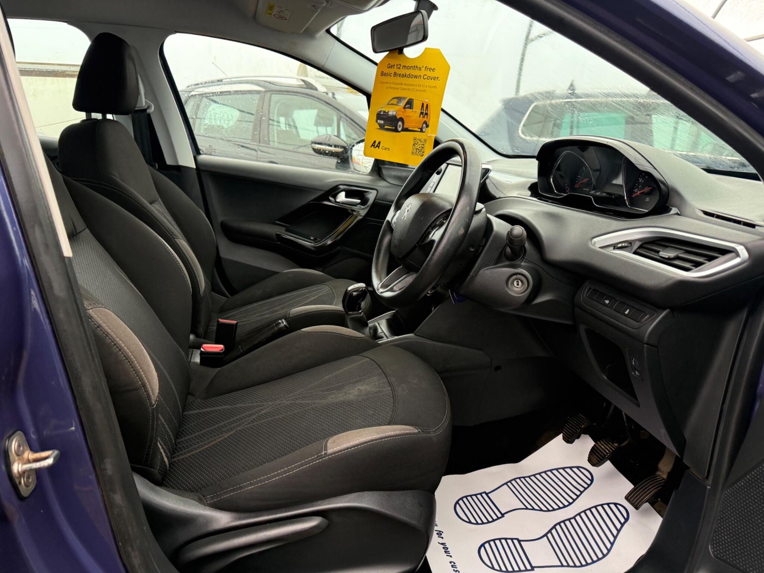 Used Peugeot 208 2014 for sale - 77612639: Photo 45