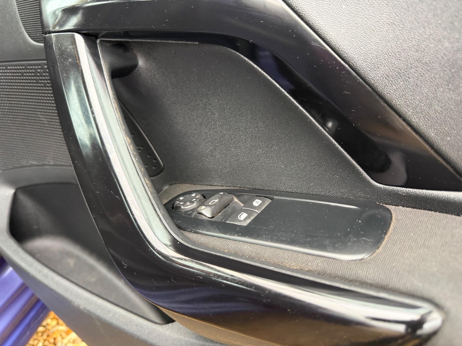 Used Peugeot 208 2014 for sale - 77612639: Photo 61