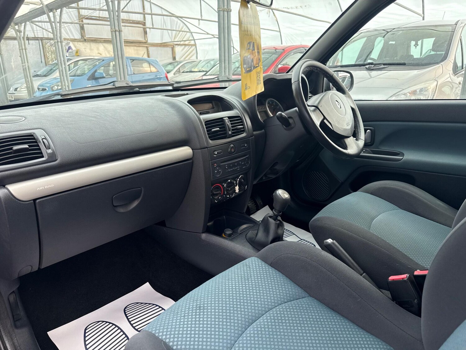 Used Renault Clio for sale - 77657587: Photo 30