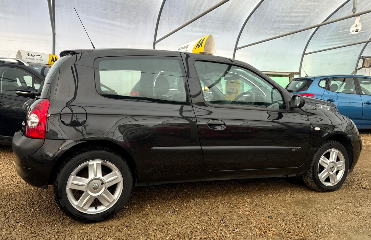 Used Renault Clio for sale - 77657587: Photo 34