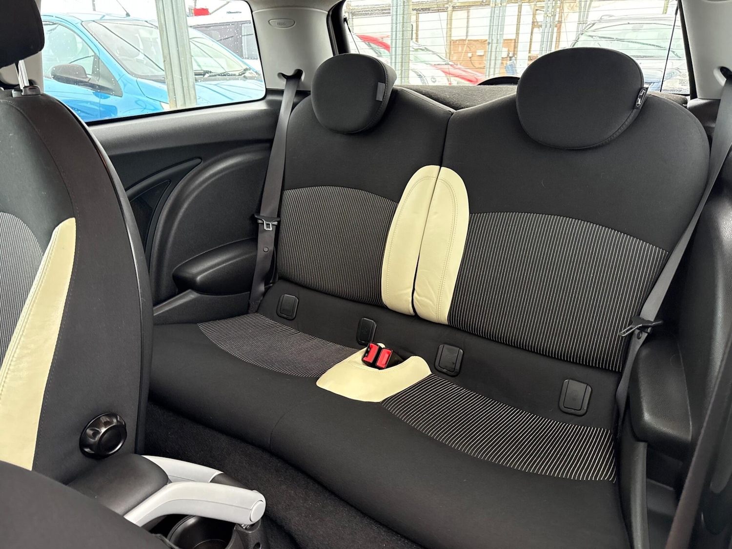 Used MINI Hatch 2009 for sale - 77074431: Photo 24