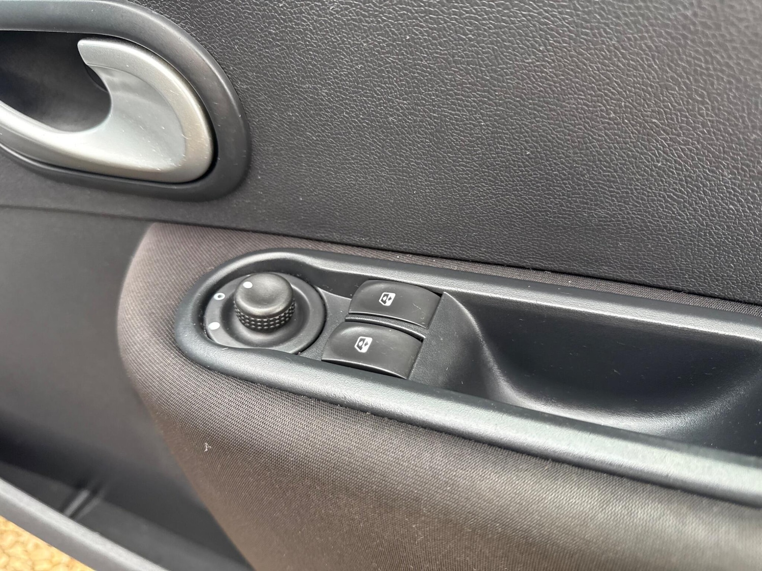 Used Renault Clio 2008 for sale - 76473180: Photo 68