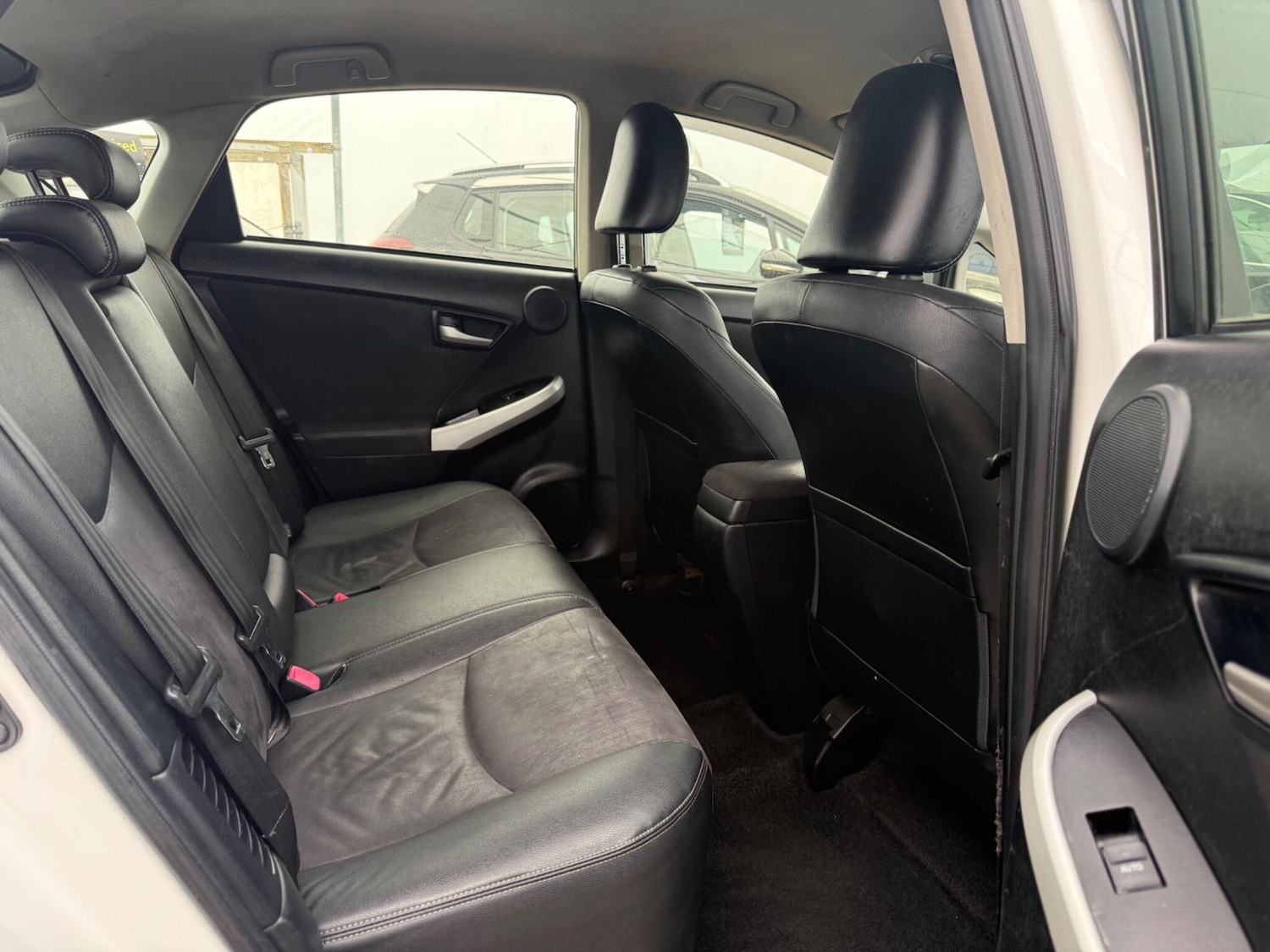 Used Toyota Prius 2012 for sale - 78062646: Photo 50