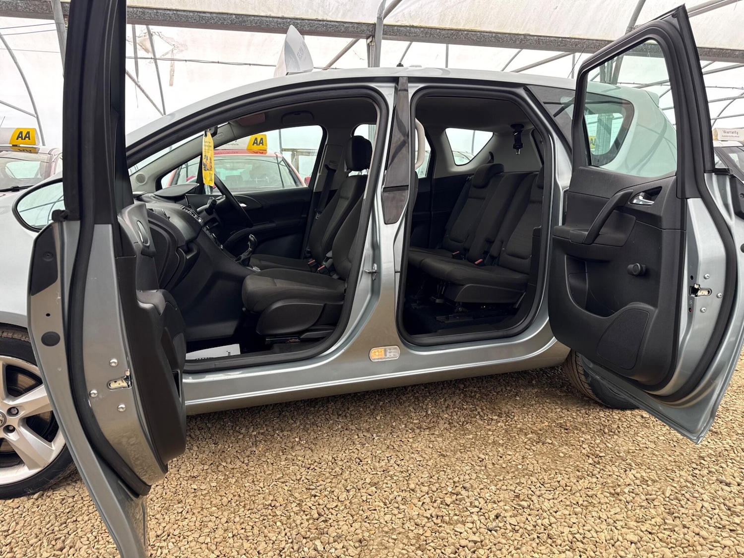 Used Vauxhall Meriva 2011 for sale - 77882419: Photo 29