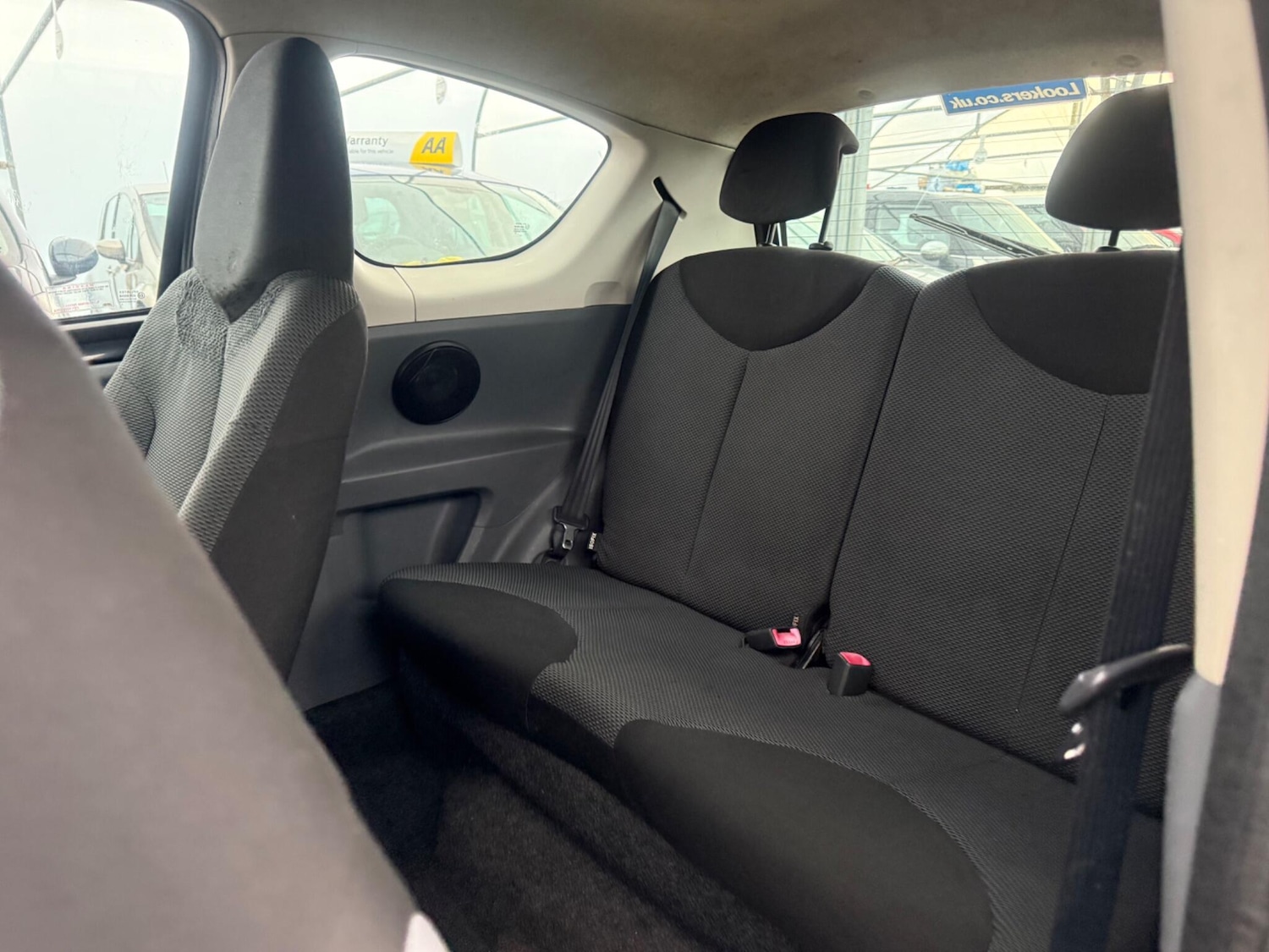 Used Toyota AYGO 2006 for sale - 76953304: Photo 25