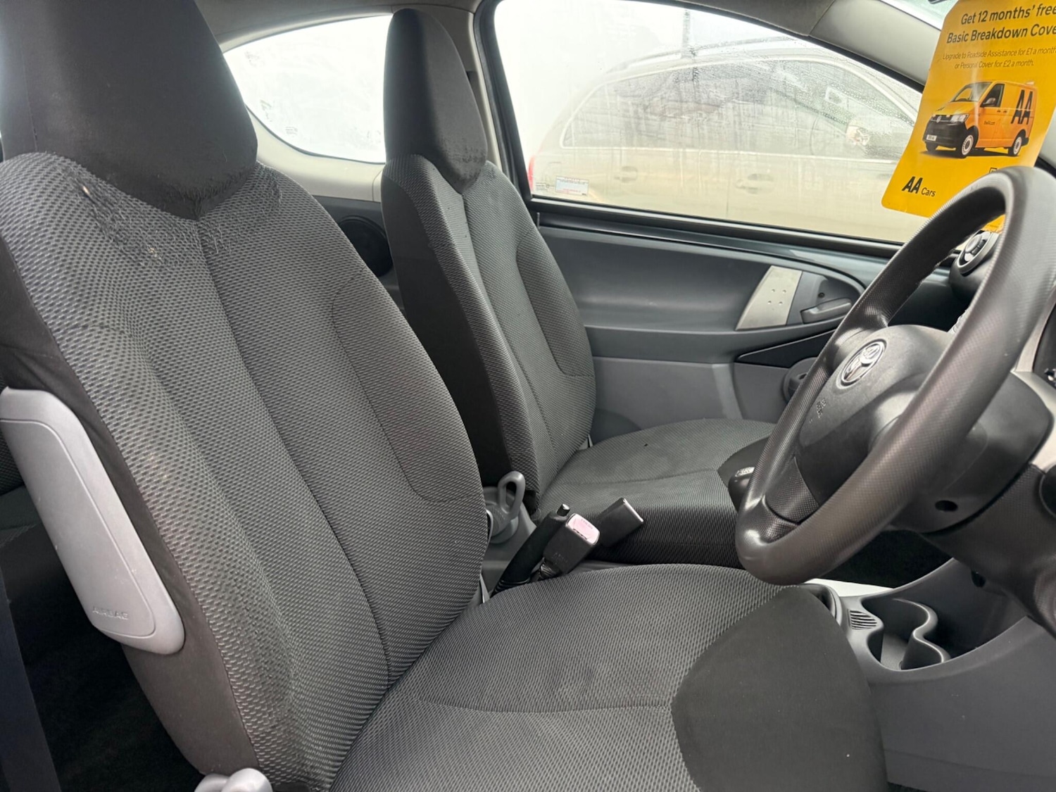 Used Toyota AYGO 2006 for sale - 76953304: Photo 50