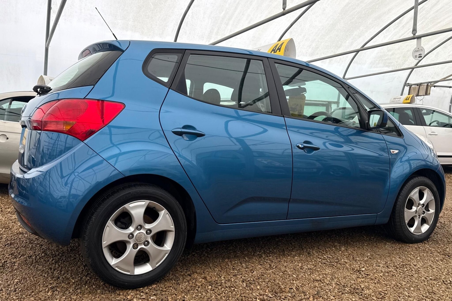 Used Kia Venga 2011 for sale - 77290514: Photo 35