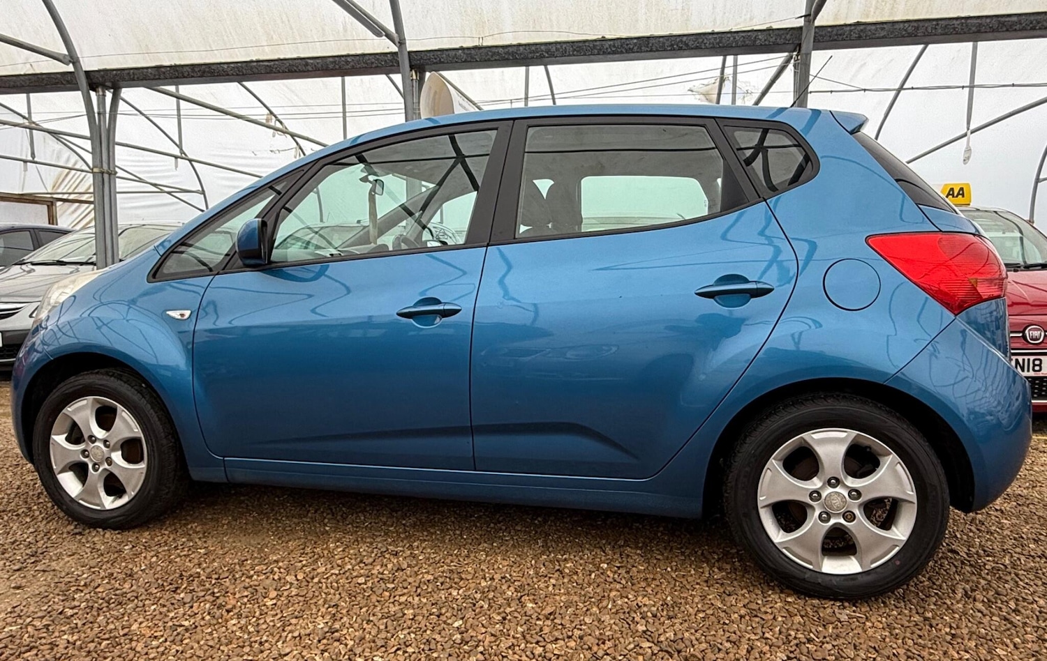 Used Kia Venga 2011 for sale - 77290514: Photo 41