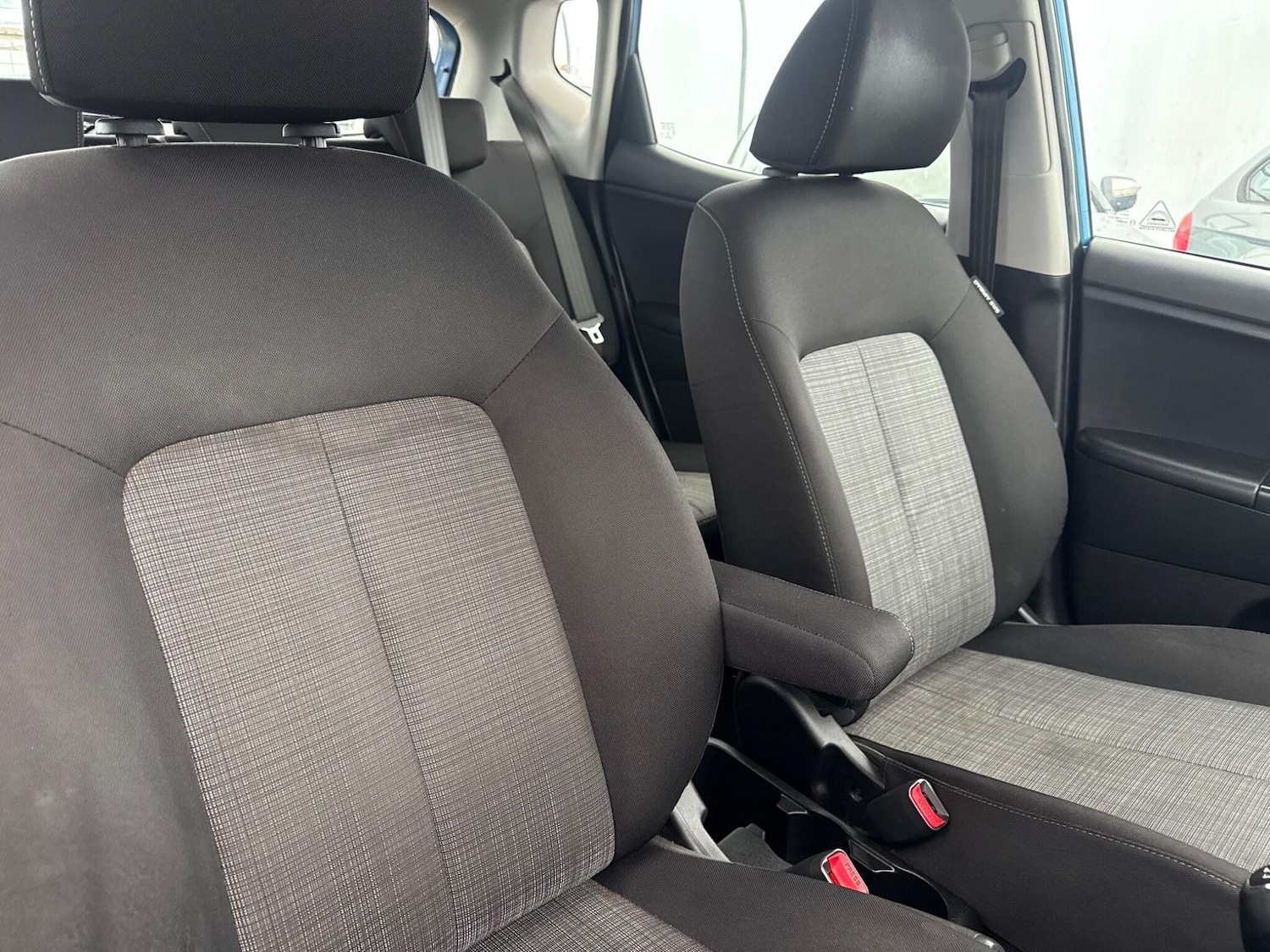 Used Kia Venga 2011 for sale - 77290514: Photo 49