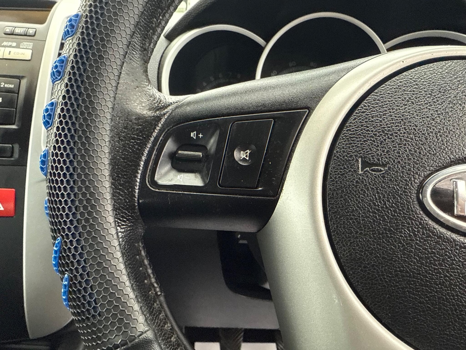 Used Kia Venga 2011 for sale - 77290514: Photo 68