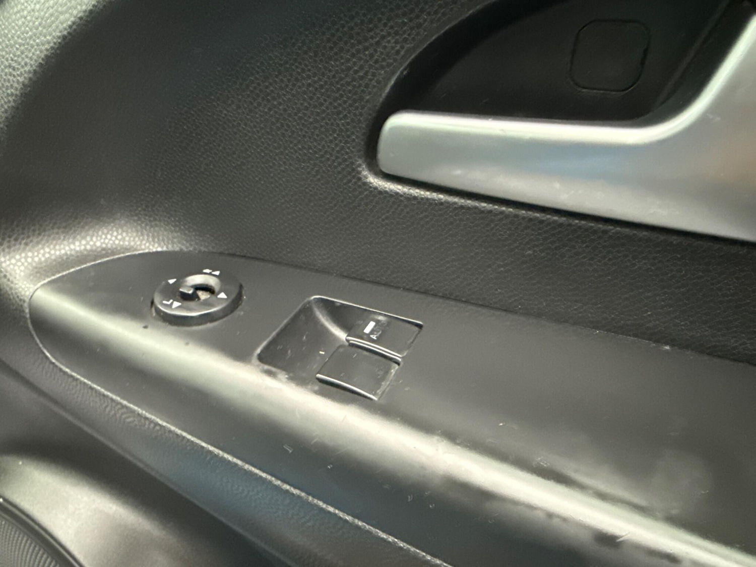 Used Kia Venga 2011 for sale - 77290514: Photo 72