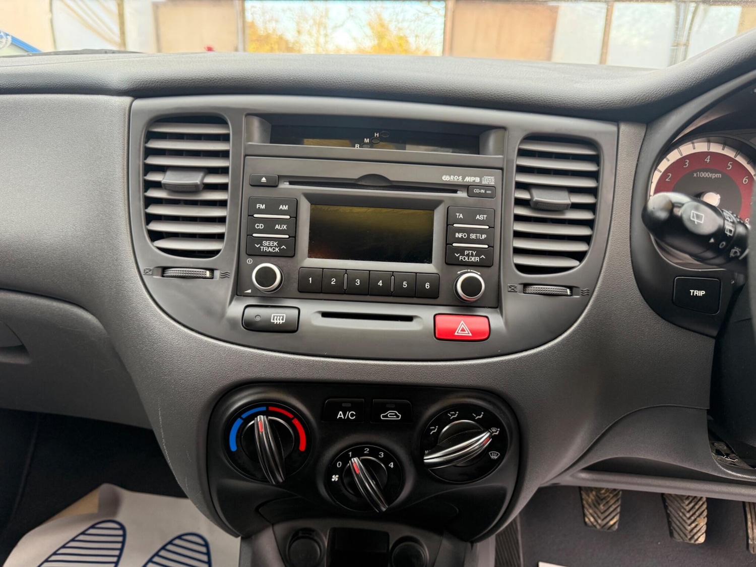 Used Kia Rio 2010 for sale - 76573562: Photo 68