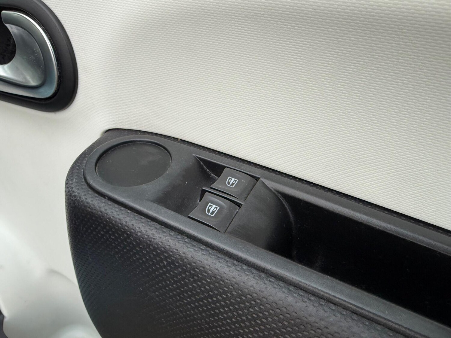 Used Renault Twingo 2014 for sale - 77723862: Photo 58