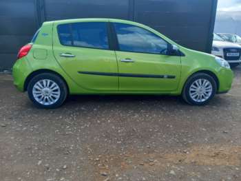 Used Renault Clio 2010 for sale - 74927546: Photo