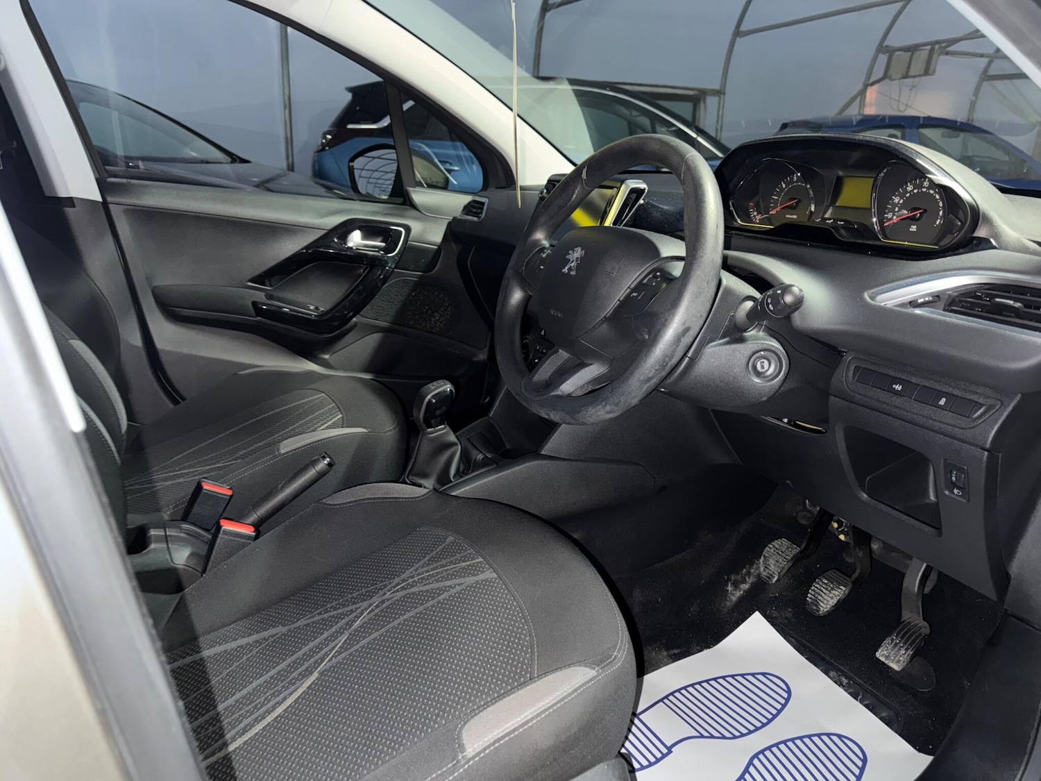 Used Peugeot 208 2013 for sale - 76644558: Photo 12